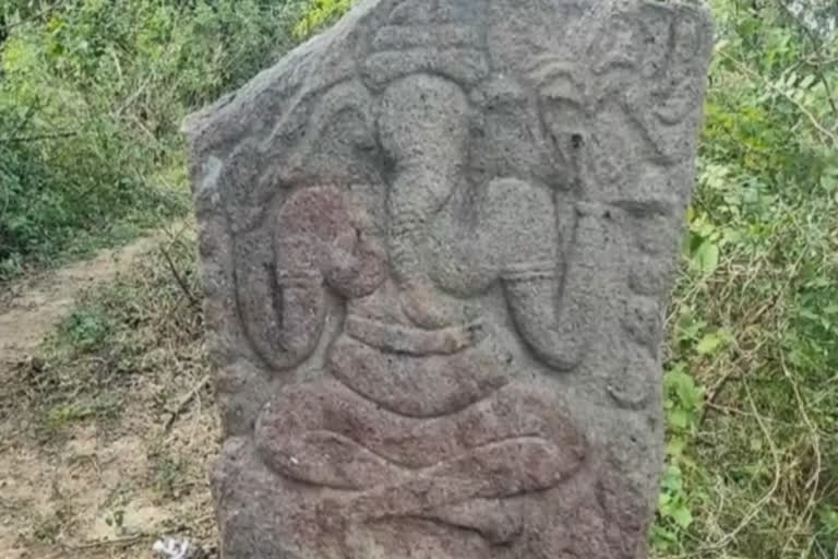 செய்யூர் அருகே 1500 ஆண்டுகளுக்கு முற்பட்ட சிற்பம் கண்டுபிடிப்பு