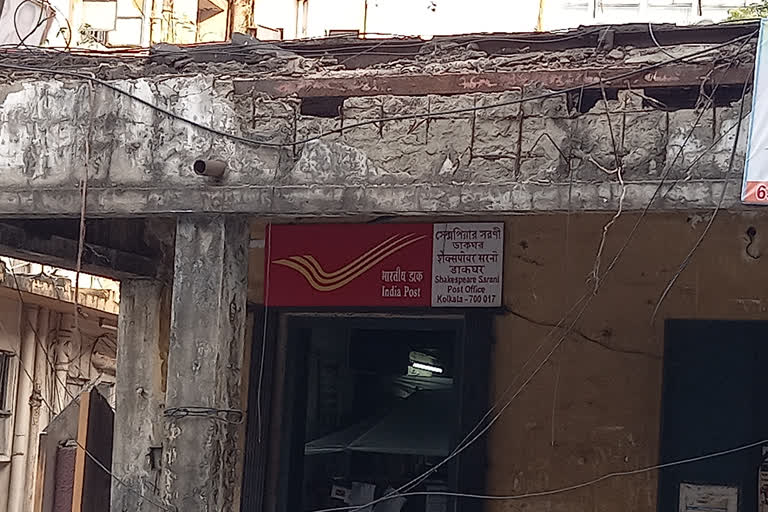 kolkata-poor-condition-of-shakespeare-sarani-post-office-building