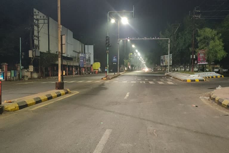 Night Curfew In Jamnagar: જામનગરમાં રાત્રી કરફ્યુ, રસ્તાઓ સૂમસામ