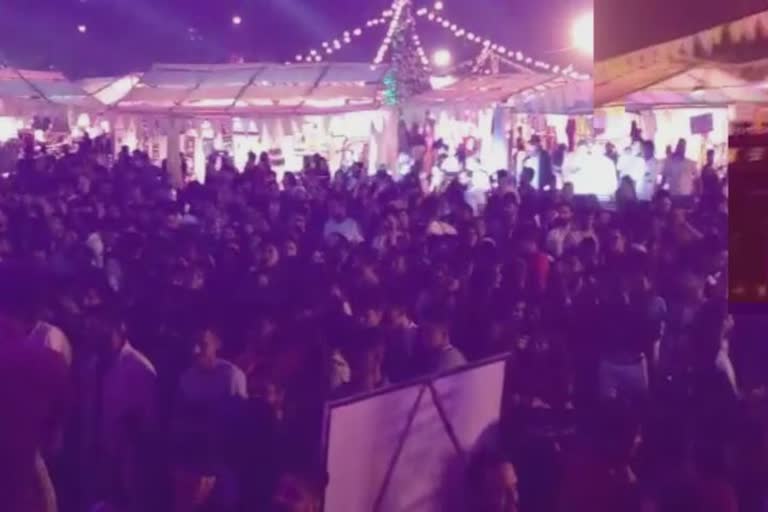 Christmas Celebrations in Surat : સુરતમાં ક્રિસમસની ઉજવણીમાં હજ્જારો લોકોને ભેગા કરી ડીજે પાર્ટીનો થયો વીડિયો વાઇરલ, પોલીસે કરી કાર્યવાહી