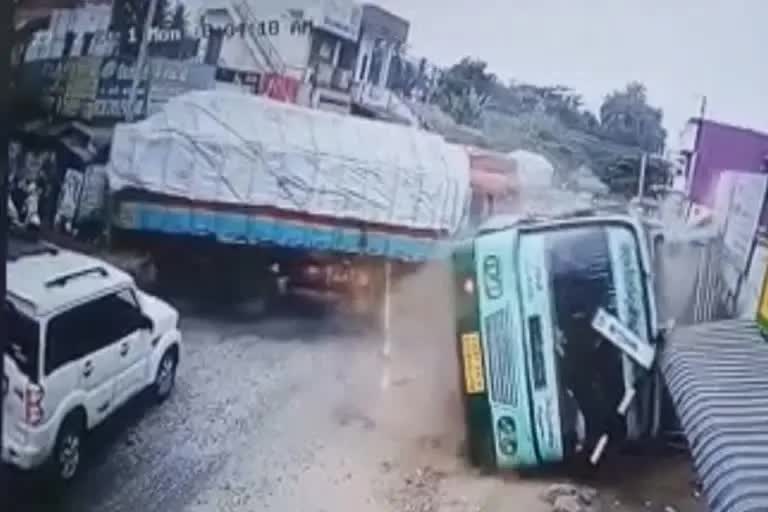 Bus Accident in TN