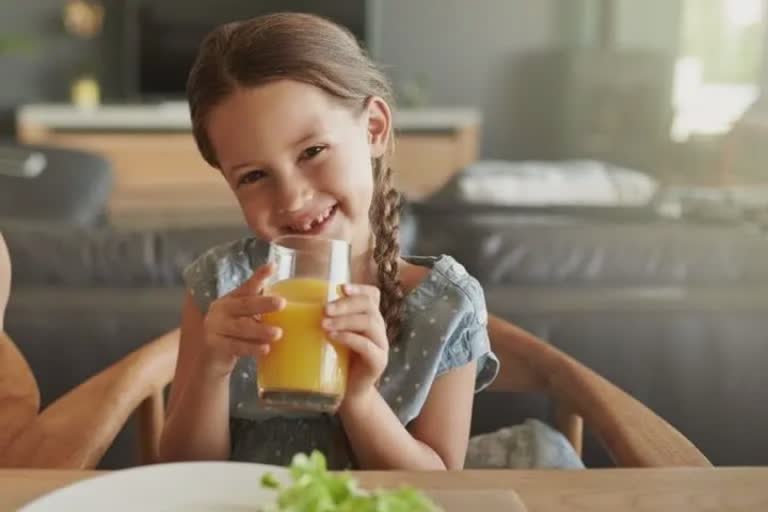 Juice for Childhood : બાળપણમાં જ્યુસ પીવાની ટેવથી પછીનું જીવન ફાયદાકારક બની શકે છે