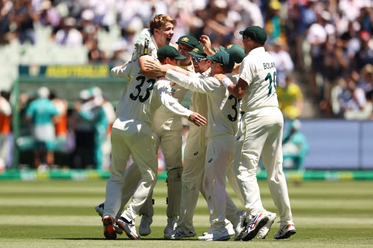 Scott Boland  Australia retain Ashes after winning 3rd Test  Australia defeated England  Australia retain Ashes  ബോക്‌സിങ് ഡേ ടെസ്റ്റില്‍ ഇംഗ്ലണ്ടിനെ തോല്‍പ്പിച്ച് ഓസ്‌ട്രേലിയ  ആഷസ് പരമ്പര സ്വന്തമാക്കി ഓസ്‌ട്രേലിയ  മെല്‍ബണില്‍ ഇംഗ്ലണ്ടിനെതിരെ ഓസ്‌ട്രേലിയക്ക് ജയം