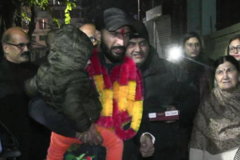 Rishi Dhawan welcome in Mandi