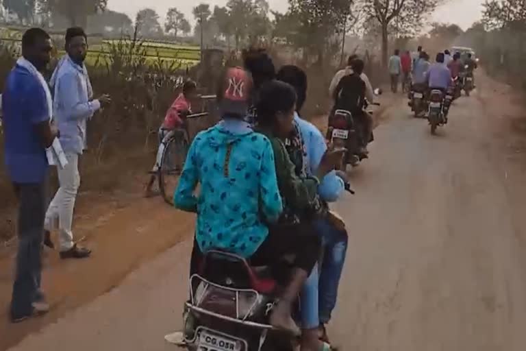 Violation of traffic rules in Dhamtari