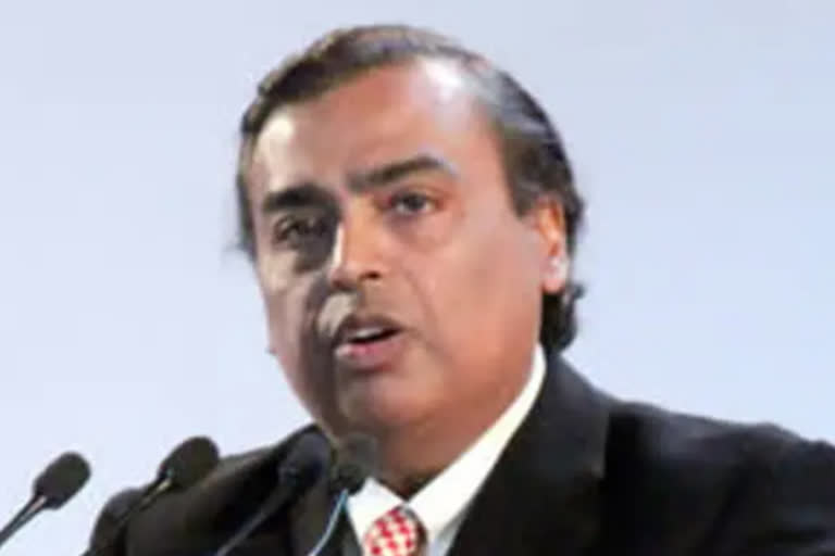 mukesh-ambani-talks-of-leadership-transition-at-reliance-wants-to-accelerate-the-process