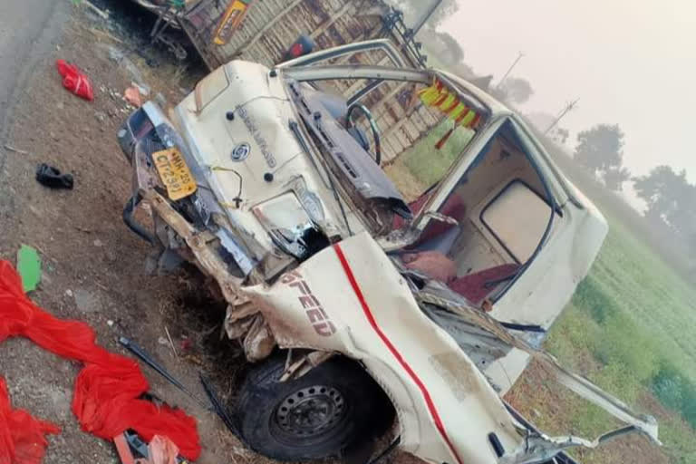 Aurangabad PickUp Tractor Accident