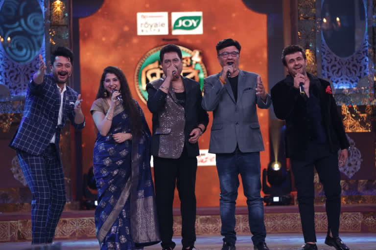 Anu Malik in Bengali music reality show Super Singer Season 3