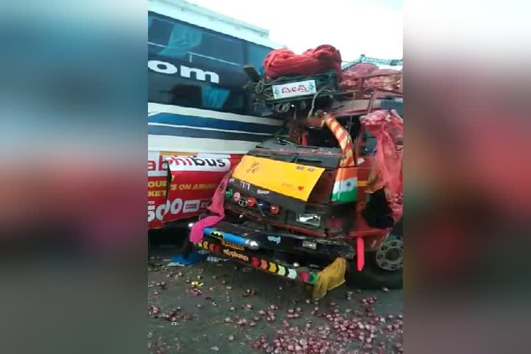 accident-in-national-highway-at-bengaluru