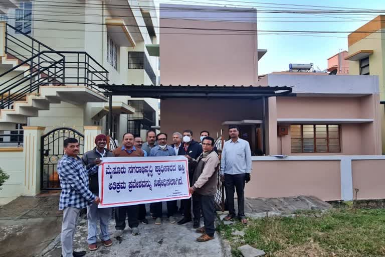 Muda seized 75 lakh worth house at Mysore