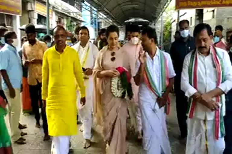 Kangana Ranaut visits Tirupati