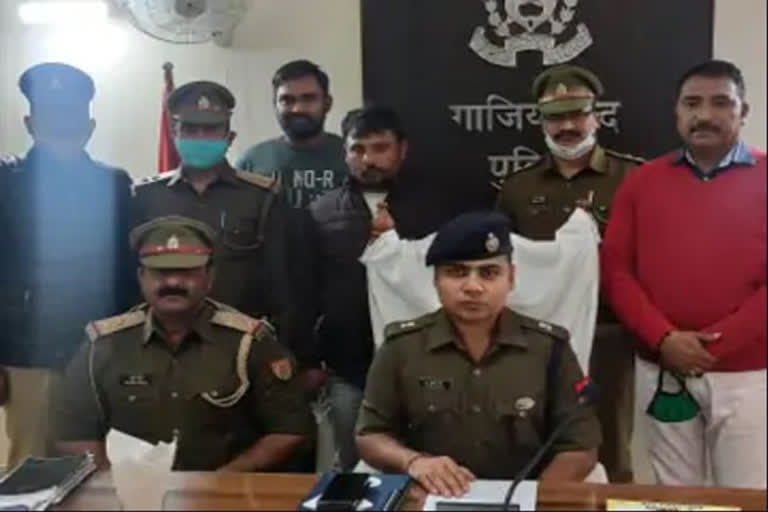 aligarh-arms-supplier-arrested-36-slaps-recovered