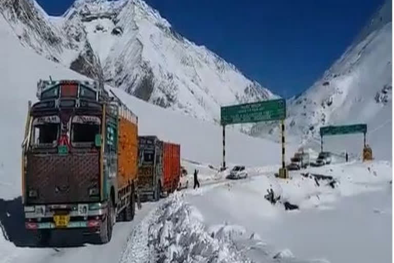 BRO karma yogis kept mighty Zojila pass opened till December 31 this year in a row to keep Ladakh connected. 94 vehicles crossed the pass on December 31