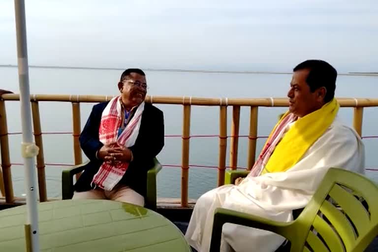 centrel-minister-sarbananda-sonowal-at-chabua-dibru-river