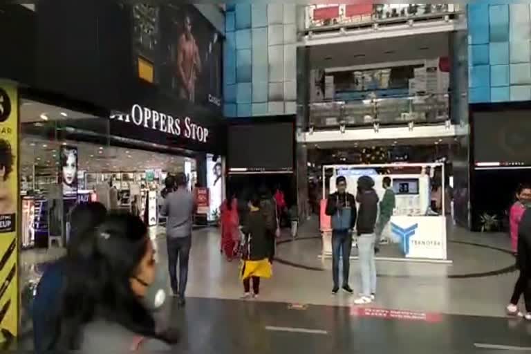 no entry in malls and shopping centers in Gurugram