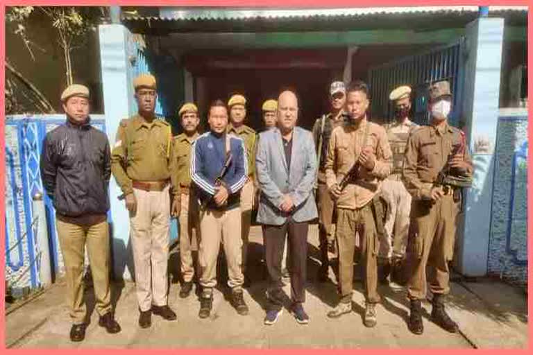 silchar-mp-dr-rajdeep-roy-surrenders-pso-escorts-house-guards