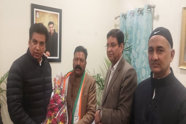 Purola MLA Malchand join congress