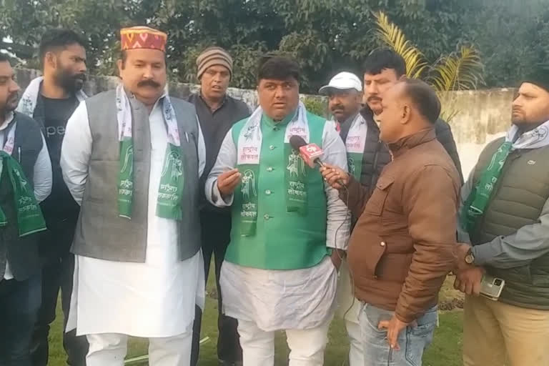 BJP Leader Abhinay Chaudhry joins RLD: بی جے پی رہنما ابھینے چودھری آر ایل ڈی میں شامل