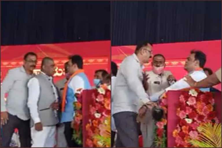 Minister Dr.C N Ashwath Narayana and mp DK Suresh clash in Ramnagar
