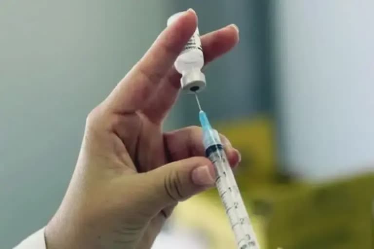 Corona vaccination of Adolescents in India 2022: રસીકરણના પહેલા દિવસે દેશમાં 40 લાખથી વધુ કિશોરોને અપાઈ કોરોનાની રસી