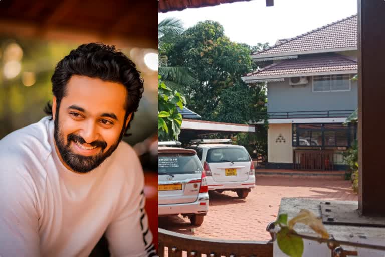 enforcement directorate raid at actor unni mukundans home  ED inspection at Unnimukundan house  unni mukundan new film meppadiyan release  meppadiyan movie  ഉണ്ണിമുകുന്ദന്‍റെ വീട്ടില്‍ ഇഡി റെയ്‌ഡ്  മേപ്പടിയാൻ സിനിമ റിലീസ്  ഉണ്ണിമുകുന്ദൻ എൻഫോഴ്‌സ്മെന്‍റ് റെയ്‌ഡ്