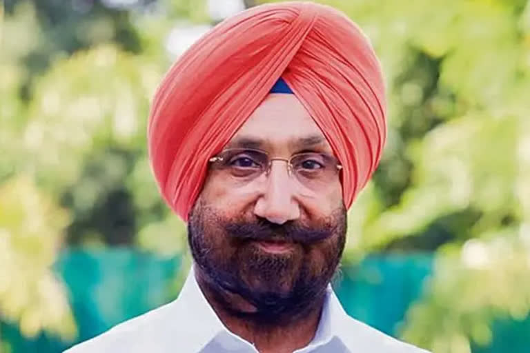 Deputy CM Sukhjinder Singh Randhawa along with three of his cabinet colleagues have left for Delhi to meet Congress leader Rahul Gandhi.