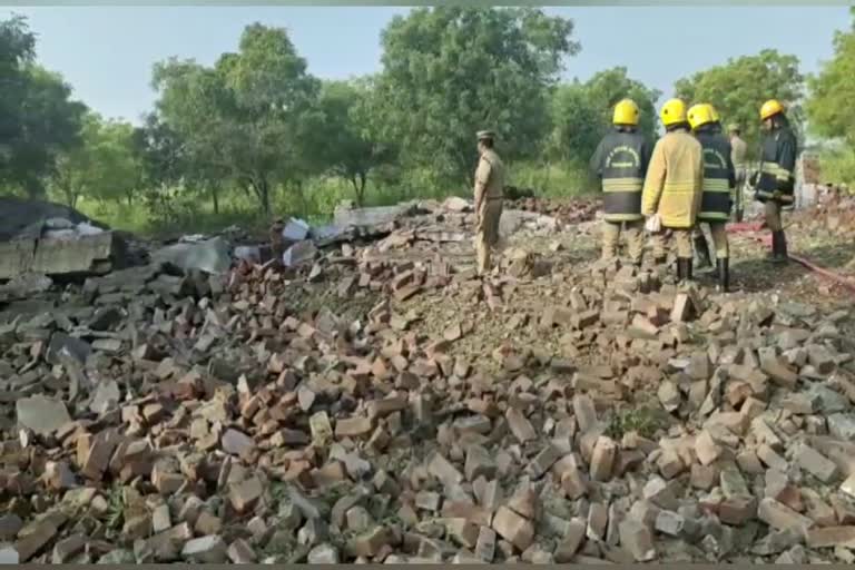 Three people killed in sattur crackers factory explosion  Three killed in blast at Sattur fireworks factory in Tamil Nadu  തമിഴ്നാട് സാത്തൂർ പടക്കനിർമാണ ശാലയിൽ പൊട്ടിത്തെറി  വിരുദുനഗർ പടക്കനിർമാണ ഫാക്ടറി സ്ഫോടനം