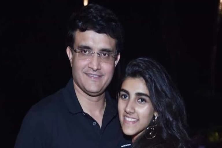 Sourav ganguly's four family member tested covid positive