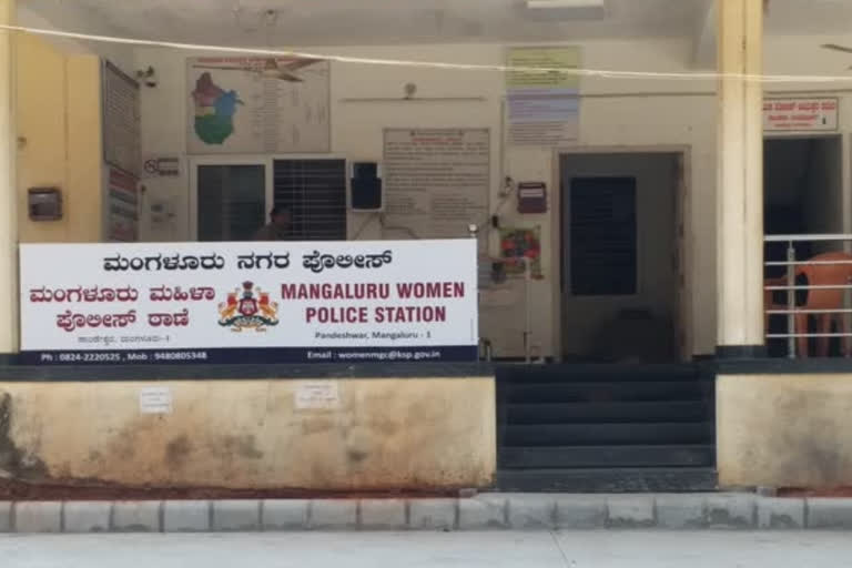 Six women police suspended at mangalore