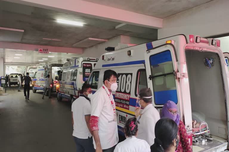 108 Emergency Ambulance: આણંદ જિલ્લામાં 108 એમ્બ્યુલન્સની વિશિષ્ટ કામગીરી, ગત વર્ષ દરમિયાન 4257 વ્યક્તિના જીવ બચાવ્યા