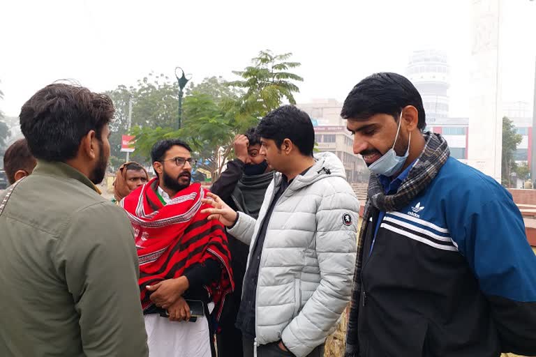 police stopped vikas jakhar protest in jaipur