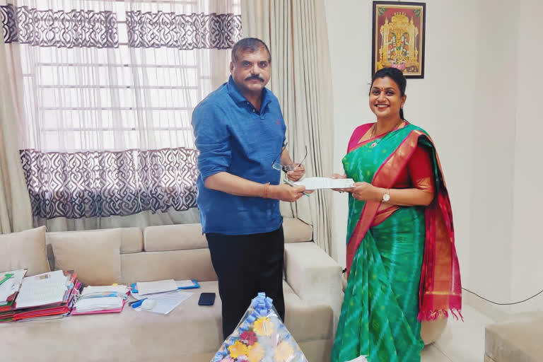 MLA ROJA MET MUNICIPAL MINISTER BOTCHA