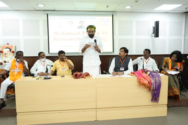 minister shriramulu on Scheduled Tribe