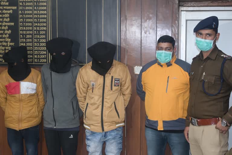 three-accused-arrested-with-jewelery-worth-lakhs-stolen-in-dehradun