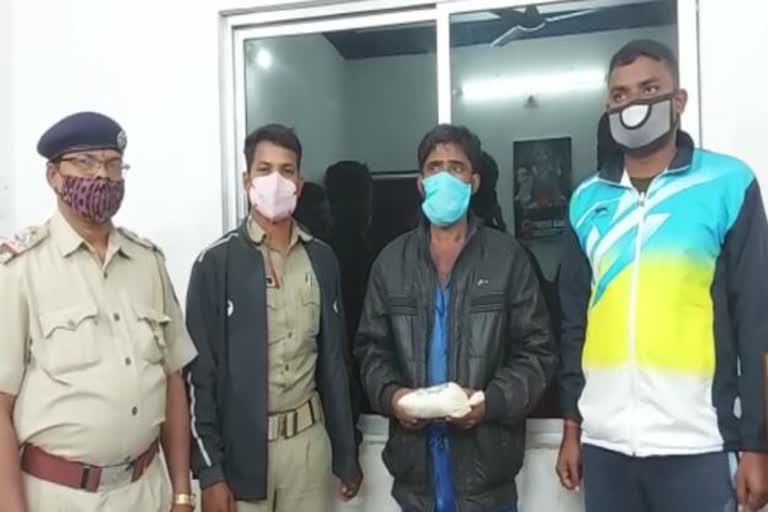 balasore excise department arrested a man while smuggling brown sugar from west bengal to odisha