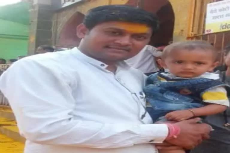 Father suicide after murder his son