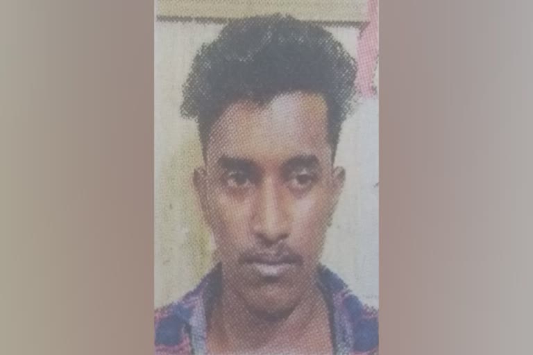 man arrested for killing father in kerala  son killed father in palakkad  പാലക്കാട് അച്ഛനെ മകന്‍ കൊന്നു  മദ്യലഹരിയില്‍ അച്ഛനെ മര്‍ദിച്ചു കൊലപ്പെടുത്തി  അച്ഛന്‍ കൊലപാതകം മകന്‍ അറസ്റ്റ്