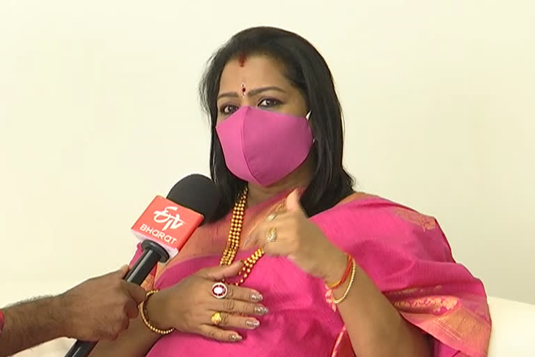 GHMC Mayor Vijayalakshmi, corona in hyderabad