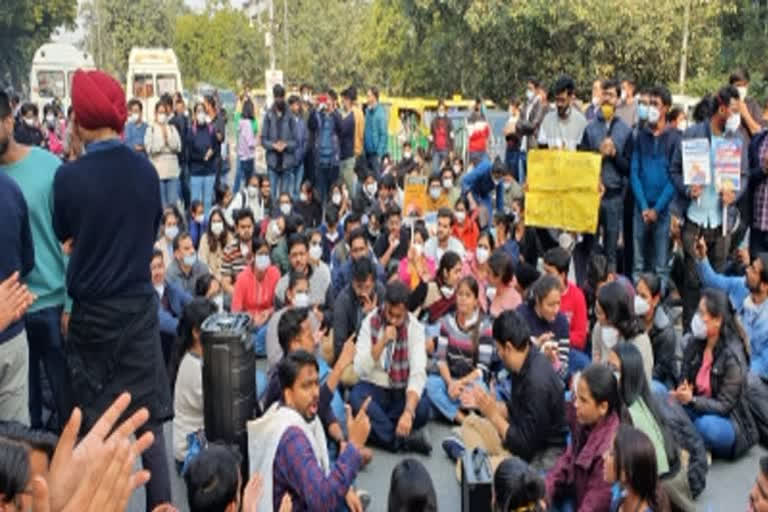 Lecturers Hunger Strike in Hyderabad