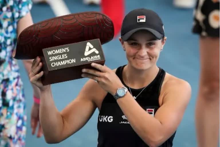 Ash Barty wins Adelaide International  Ash Barty claims Adelaide International title after dominating Elena Rybakina  അഡ്‌ലെയ്‌ഡ് ഇന്‍റര്‍നാഷണലില്‍ ആഷ്‌ലി ബാര്‍ട്ടിക്ക് കിരീടം