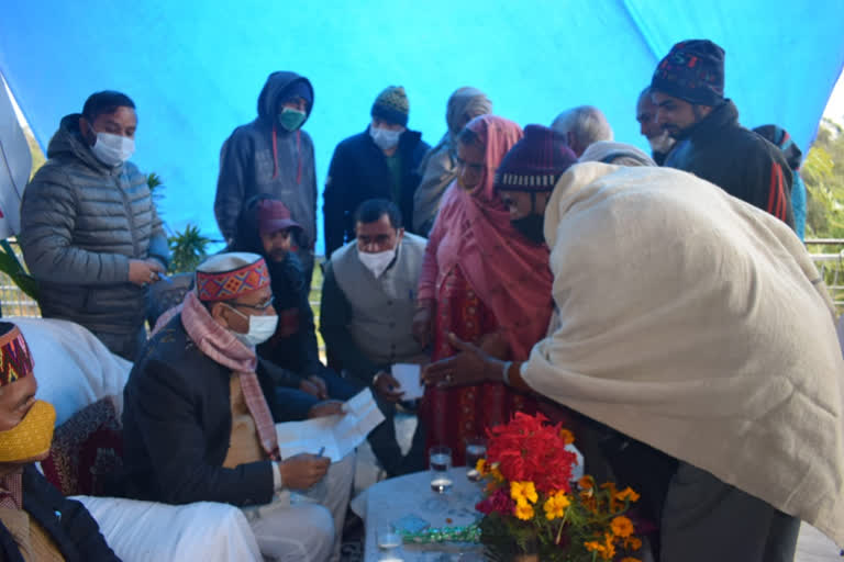 Minister Rajinder Garg in Hambot