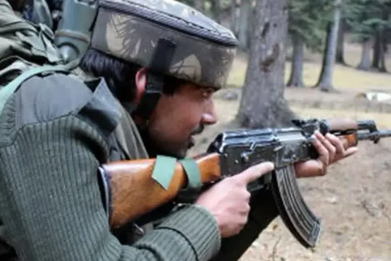 Encounter between security forces and terrorists breaks out at Kulgam, J&K