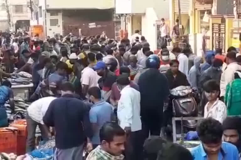 Crowd in Fish Market