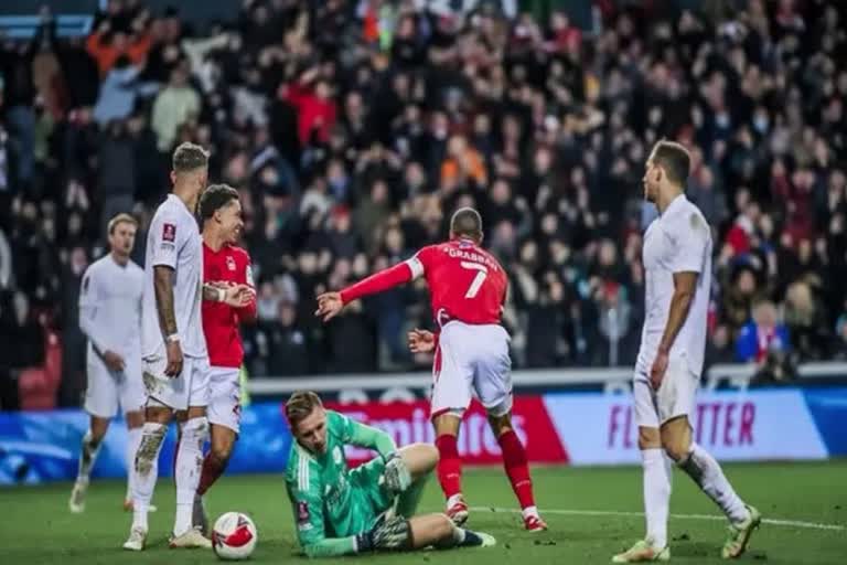 FA Cup match report  Forest upset Arsenal, Liverpool and Chelsea advance to fourth round  എഫ്‌എ കപ്പ്: ആഴ്‌സണല്‍ പുറത്ത്; ചെല്‍സി, ലിവര്‍പൂള്‍, ടോട്ടന്‍ഹാം, വോള്‍വ്‌സ്, വെസ്റ്റ് ഹാം ടീമുകള്‍ക്ക് നാലാം റൗണ്ട്