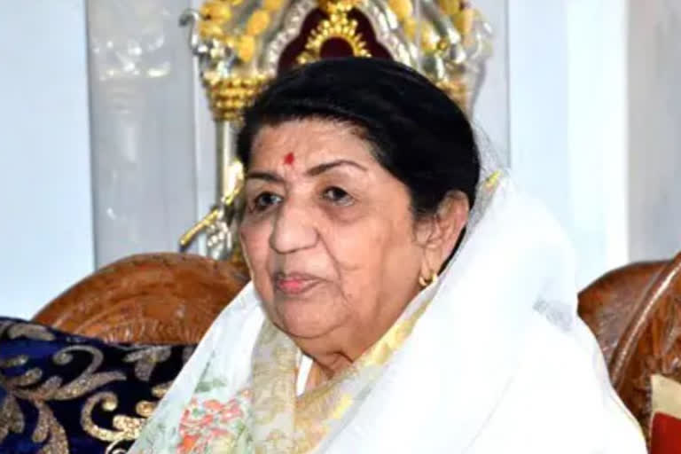 Lata Mangeshkar Corona Positive