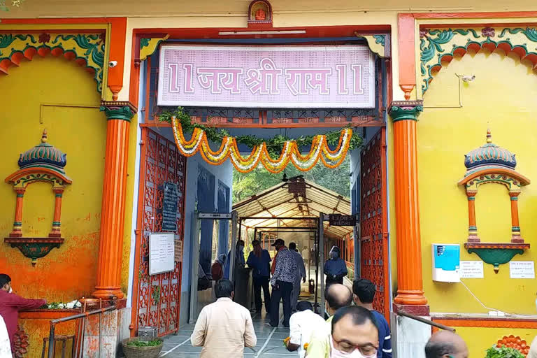 बनारस के प्रसिद्ध दुर्गा मंदिर और संकट मोचन मंदिर में बिना मास्क के प्रवेश वर्जित