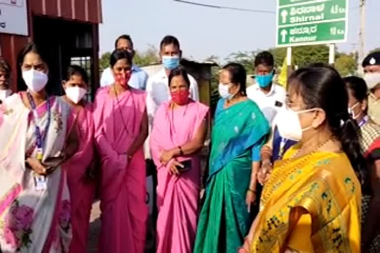 minister shashikala jolle visited vijayapura maharashtra border