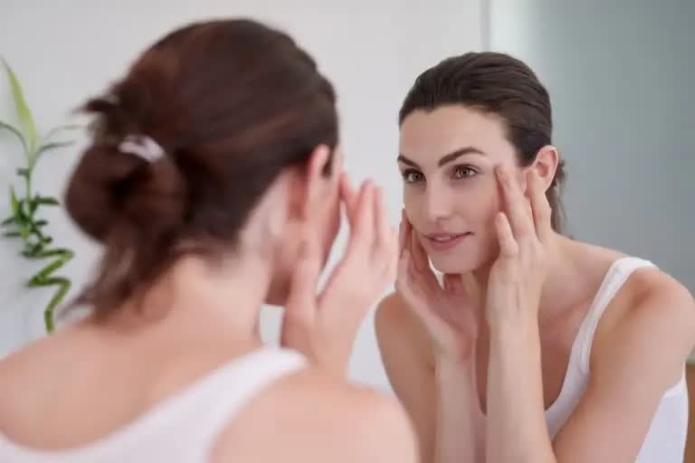 Skin microbiomes in skin care  Skin microbiome  skin care methods  ചർമ്മ സംരക്ഷണം  സ്‌കിൻ മൈക്രോബയോമുകൾ