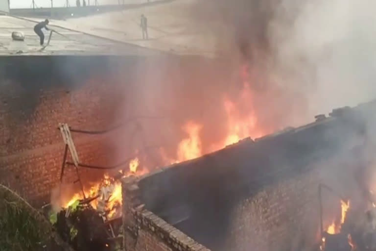 fire in cotton factory In Panipat
