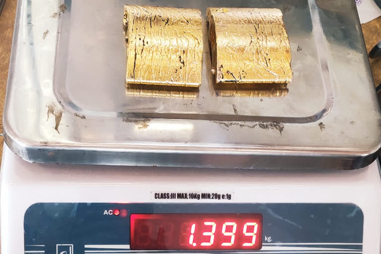 kannur airport gold seized  gold seized at kannur airport  കണ്ണൂർ വിമാനത്താവളത്തിൽ സ്വർണം പിടികൂടി  സ്വർണക്കടത്ത് പിടികൂടി  വിമാനത്താവളം വഴി സ്വർണക്കടത്ത്